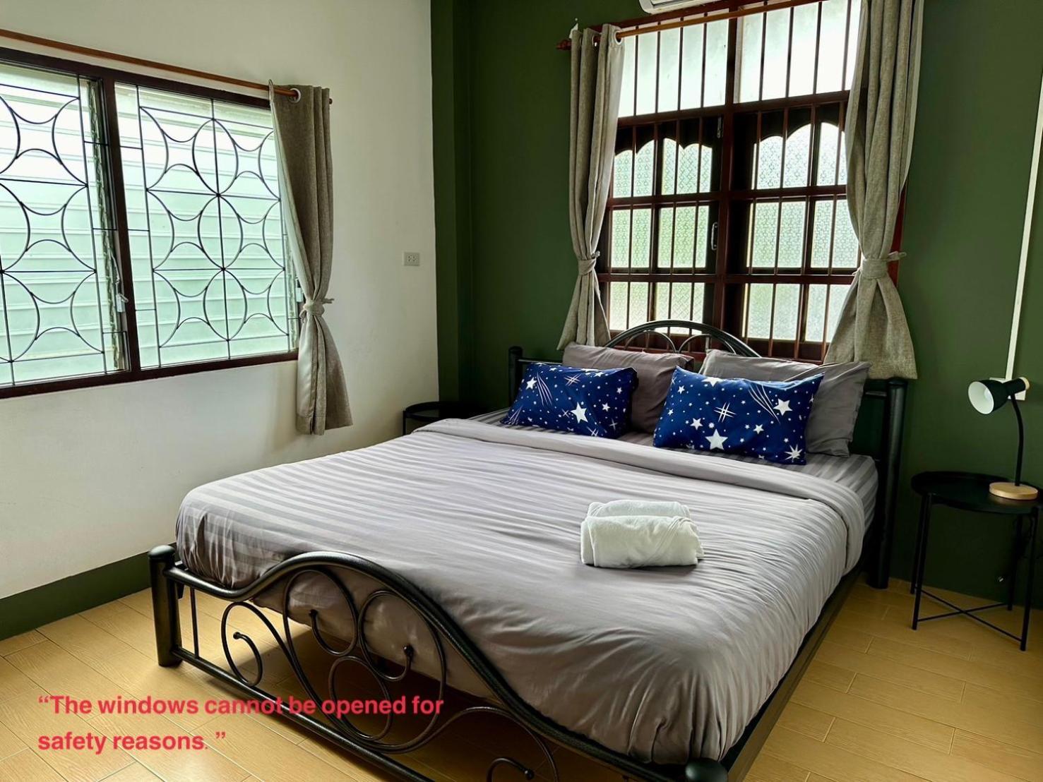 Niece Hostel Phuket - Sha Extra Plus Екстериор снимка