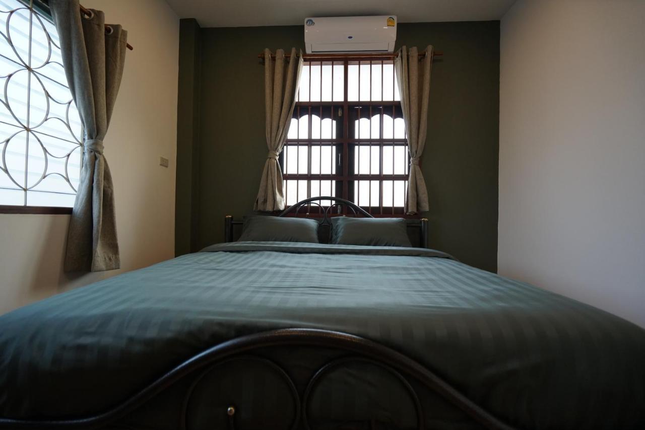 Niece Hostel Phuket - Sha Extra Plus Екстериор снимка