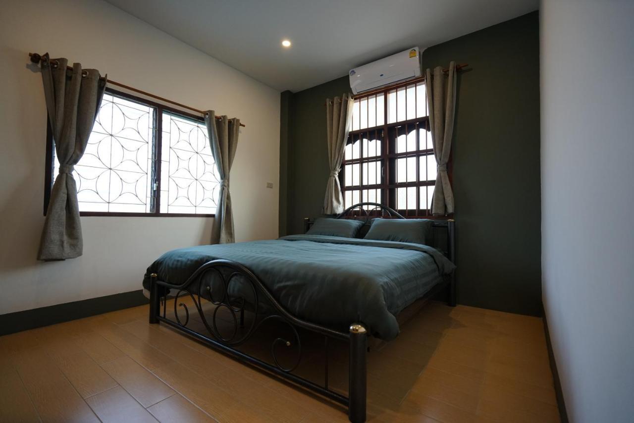 Niece Hostel Phuket - Sha Extra Plus Екстериор снимка
